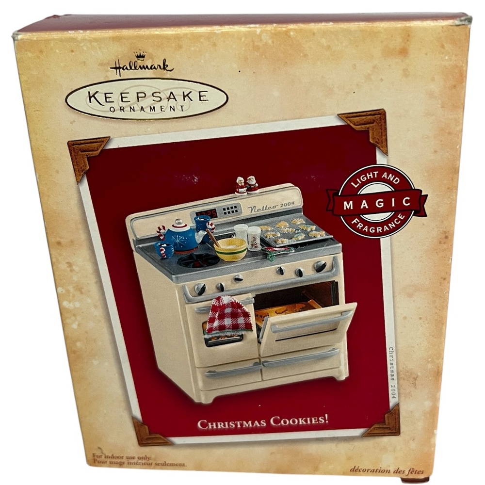 Christmas Cookies! 2004 Hallmark Keepsake Ornament Oven Stove Fragrance Unused